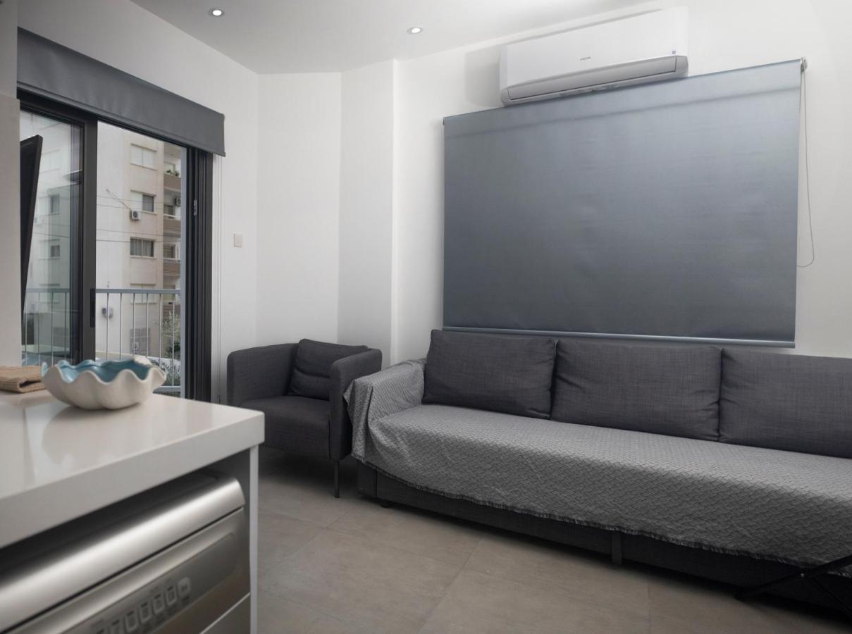 Lovely 2 Bed Apartment In Larnaca City Centre Exterior photo